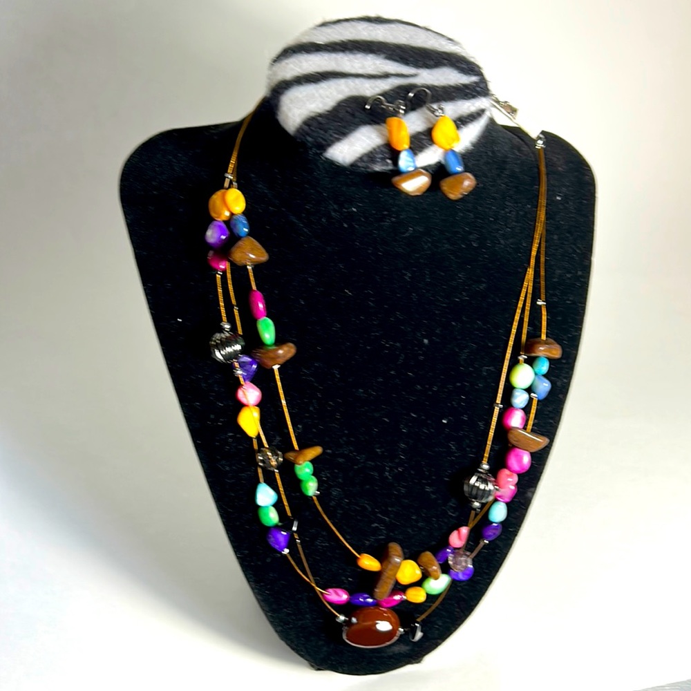 TWO SET COLLARS